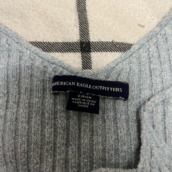 Blue American eagle cropped tank top - Picture 2 of 2